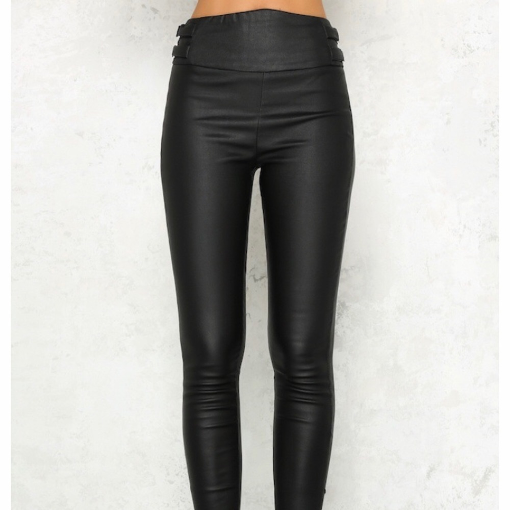 XS Rebel With A Cause Black